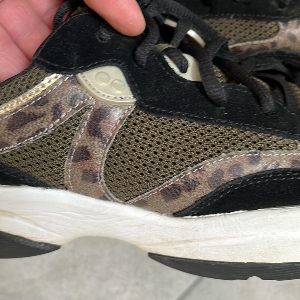 Ryka walking shoe 8.5 - Picture 10 of 11